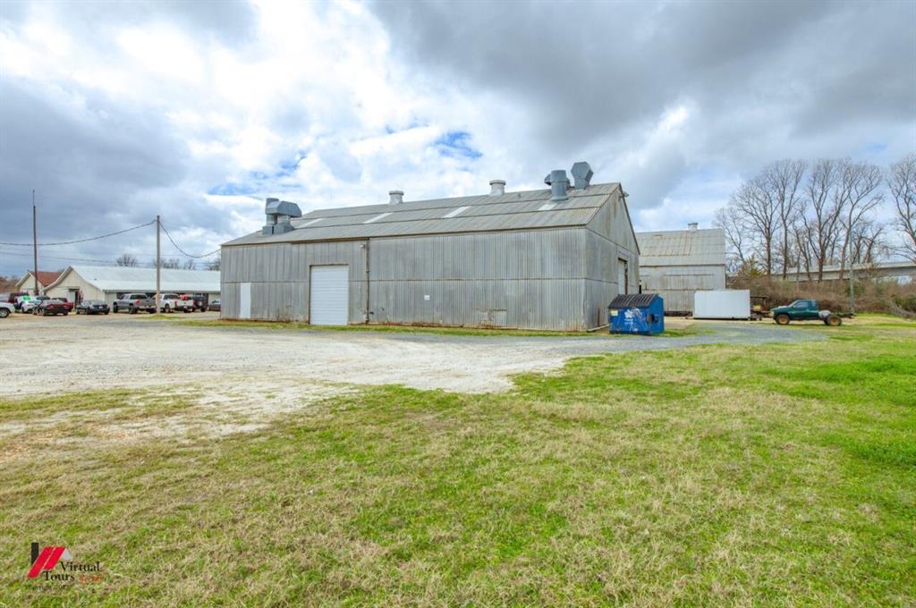 Cloverdale Farms - Commercial Sale