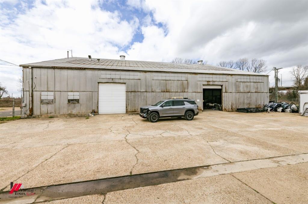 Cloverdale Farms - Commercial Sale