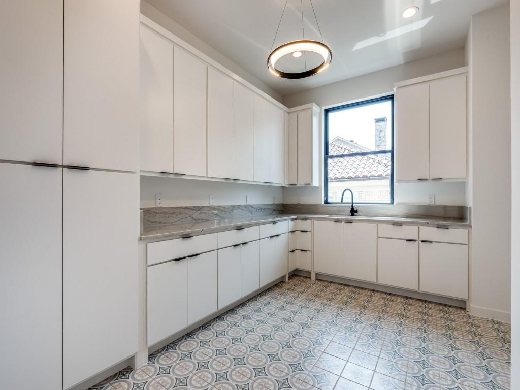 Llano Place - Residential