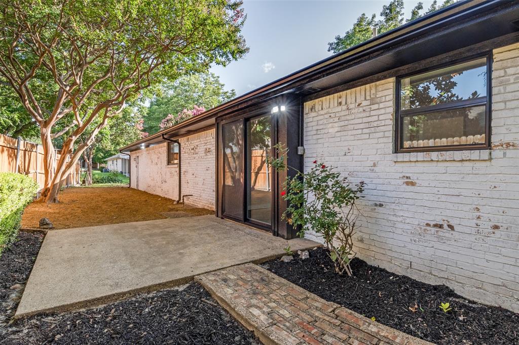 707 Lake Meadows Drive