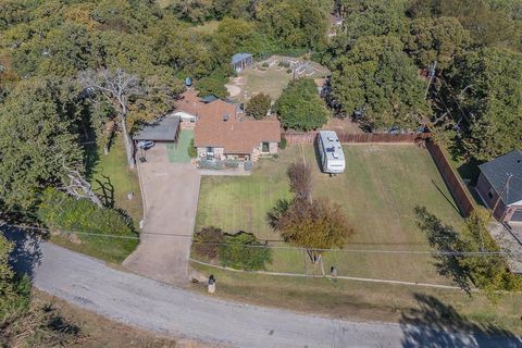 4112 Brooks Baker Avenue Lakeside TX 76135