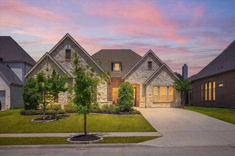Photo of 429 Samaritan Drive, Keller, TX 76248 (MLS # 21262513)