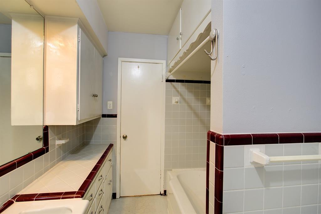 Caruth Terrace - Residential Lease