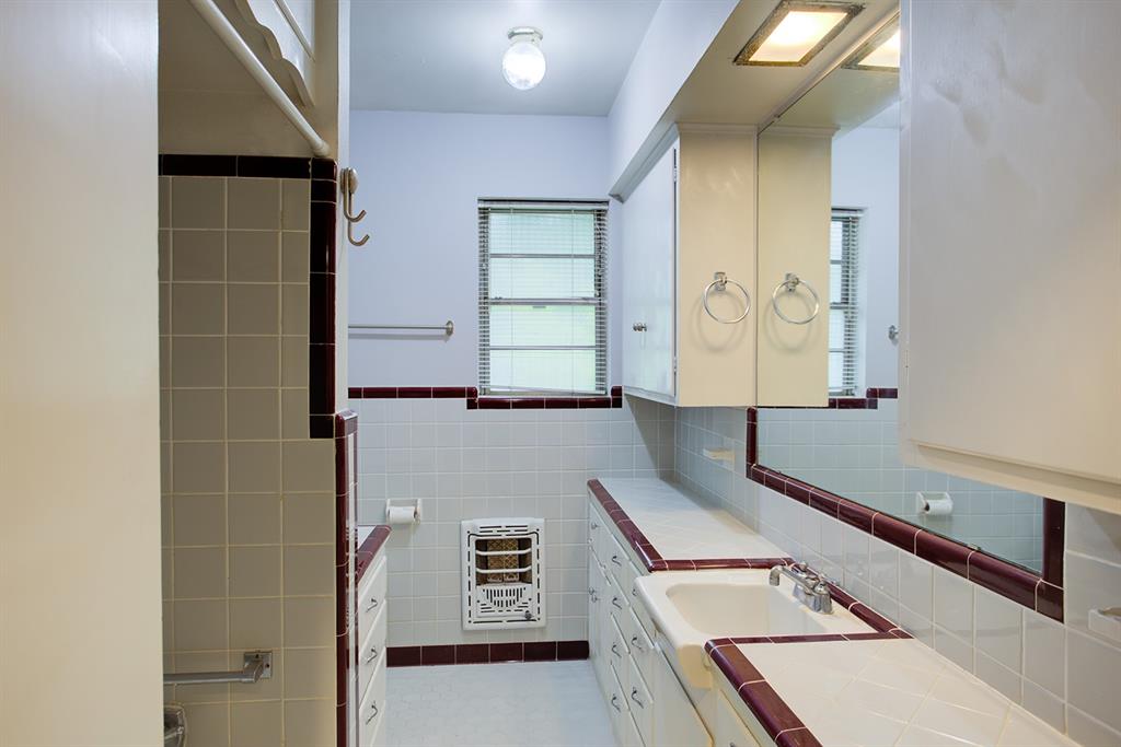 Caruth Terrace - Residential Lease