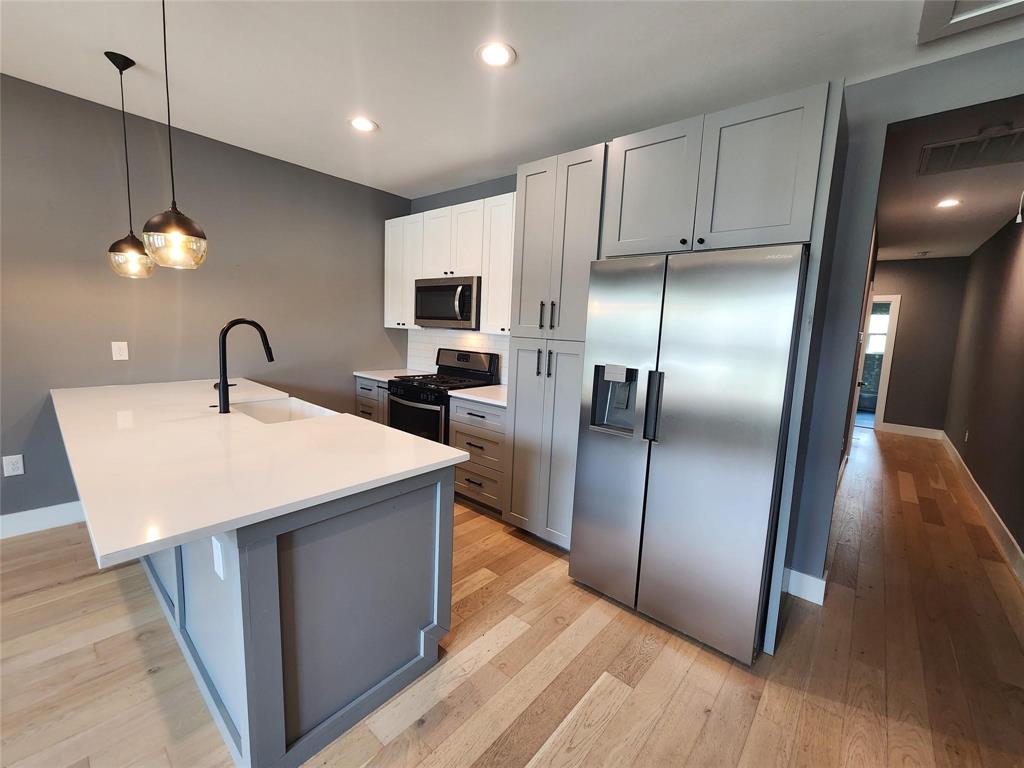 208 N Waverly Drive 206-208