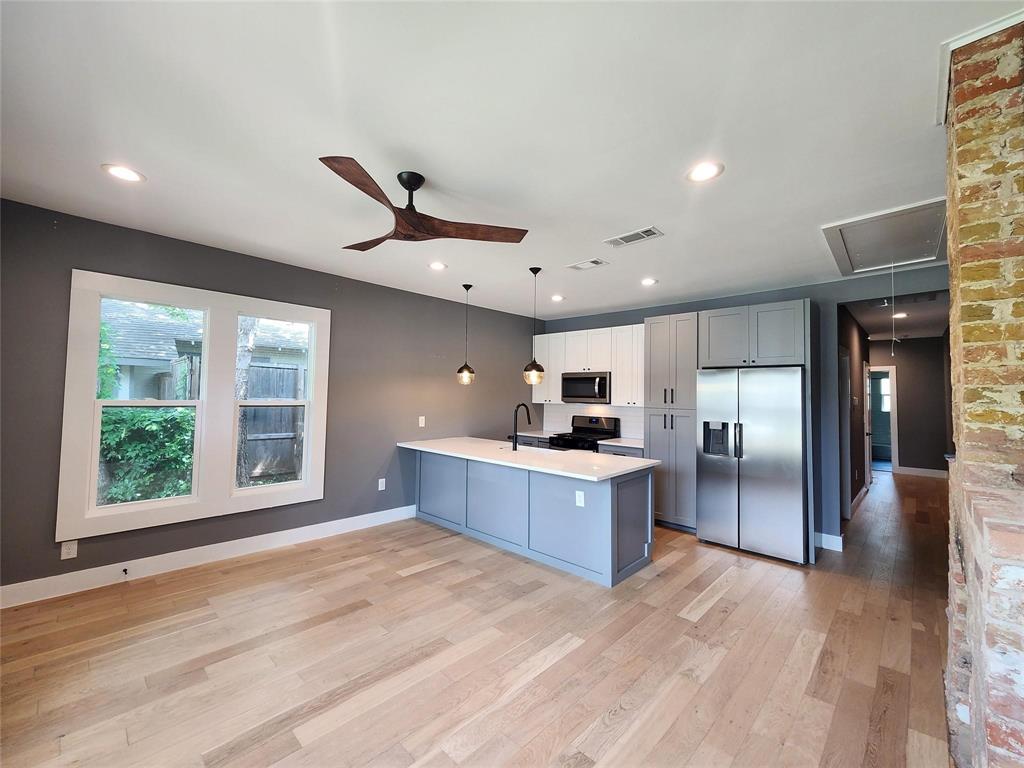 208 N Waverly Drive 206-208