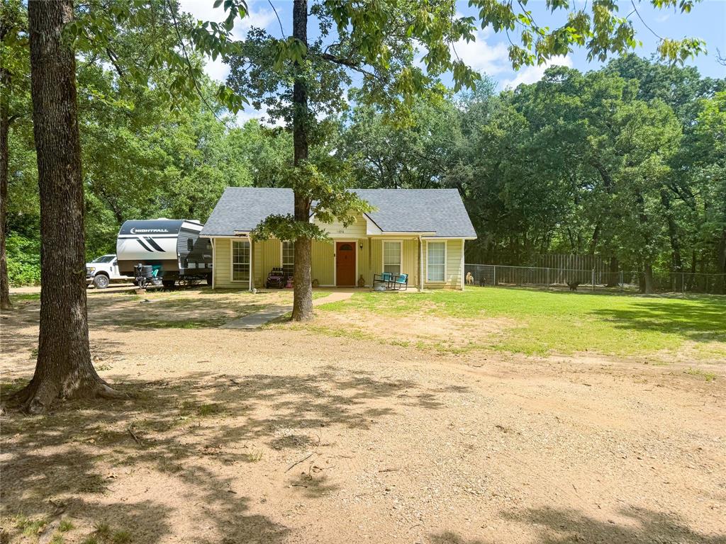 1696 County Road 2954