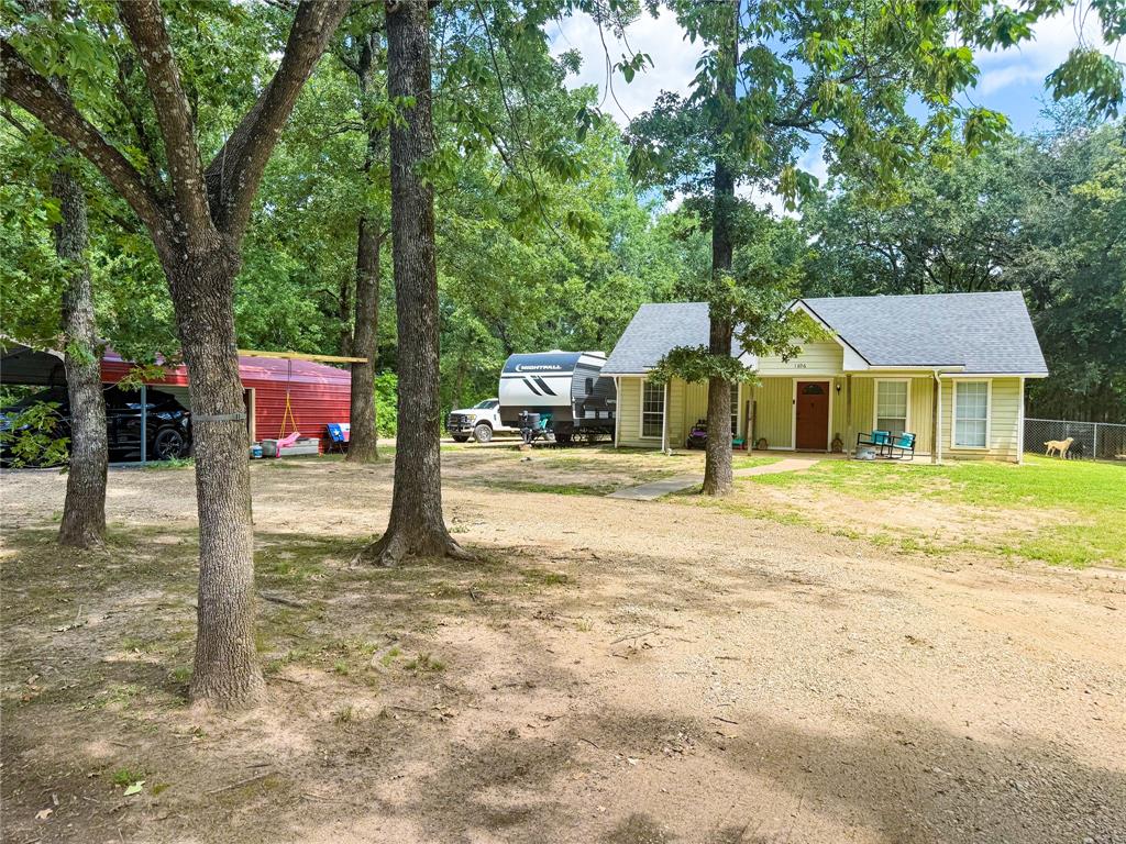 1696 County Road 2954