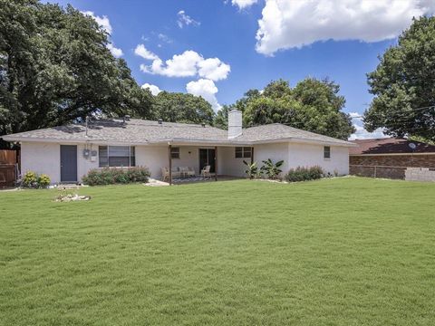 3709 Ashford Avenue Fort Worth TX 76133