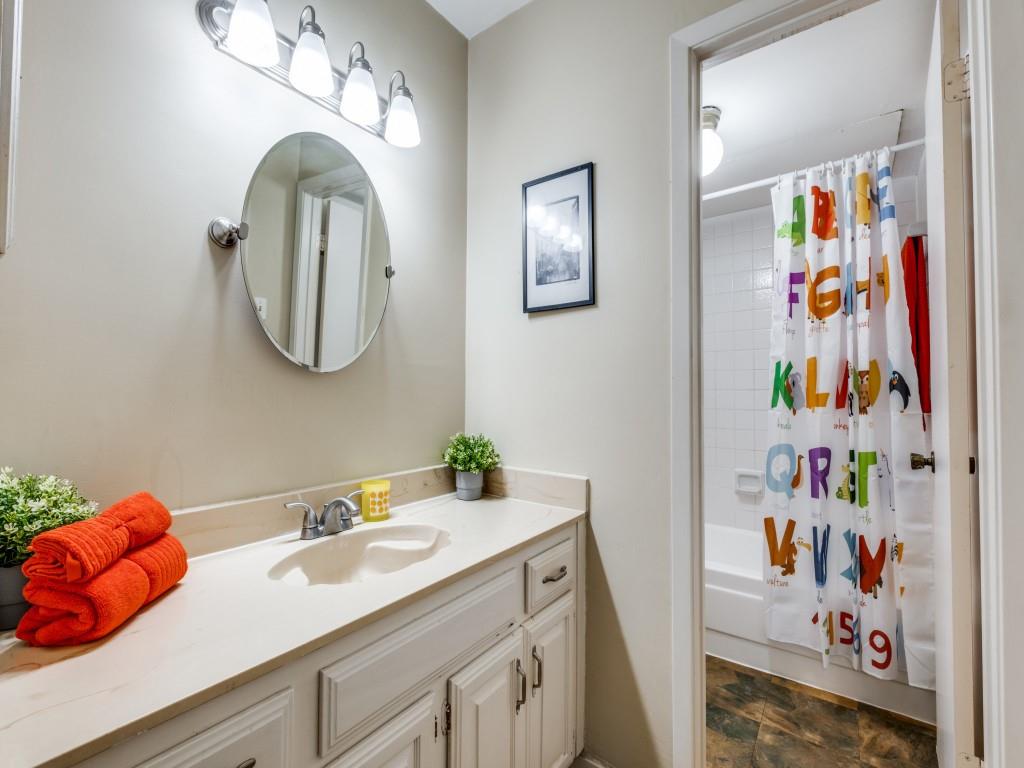 Preston Oaks Crossing Condos 01 & 02 - Residential