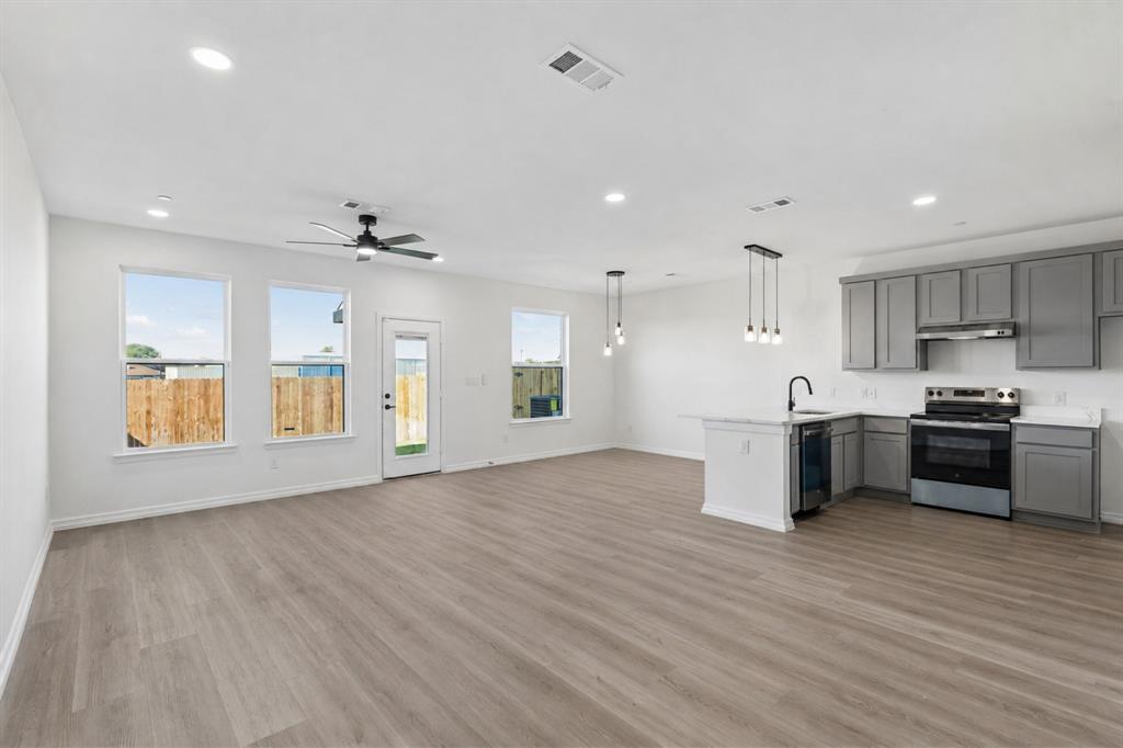 4453 Crescent Heights Road