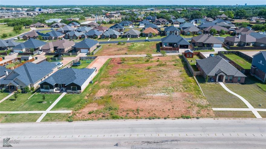 BUIDING LOT IN CREEKSIDE SUBDIVISION