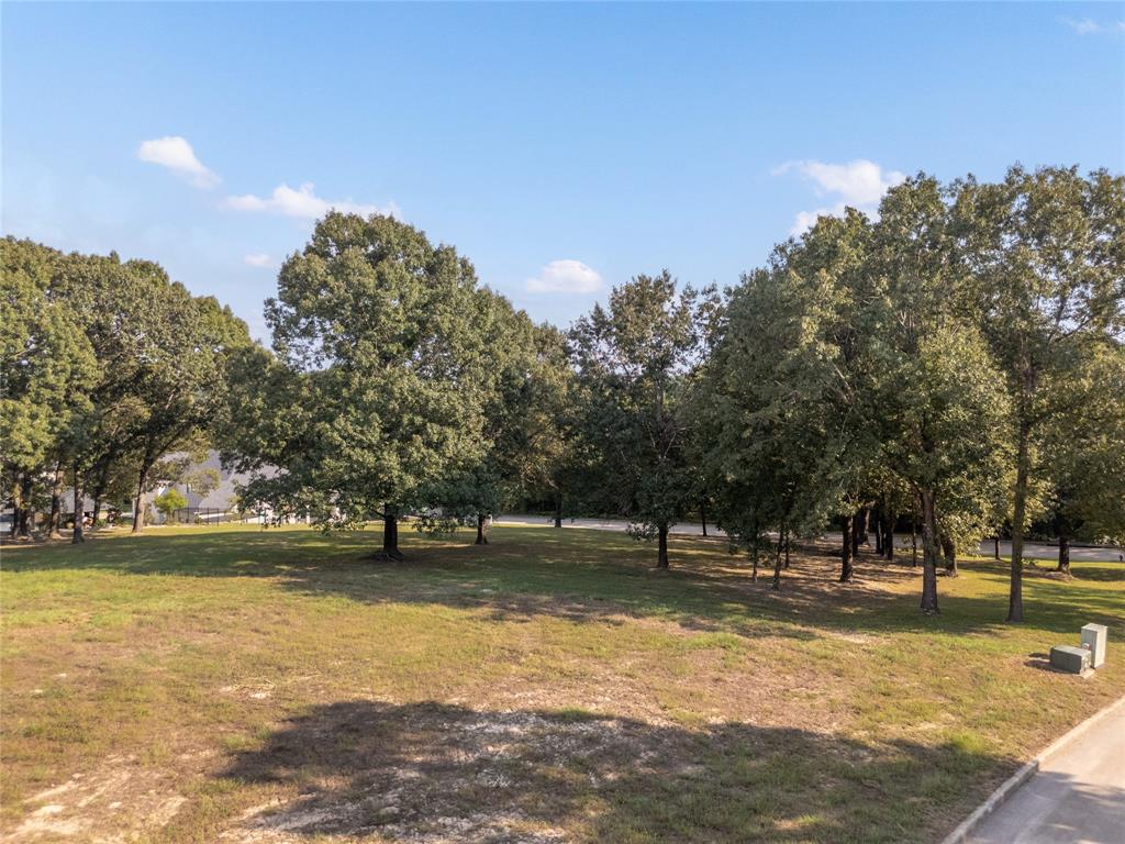 2477 Wellington Trace