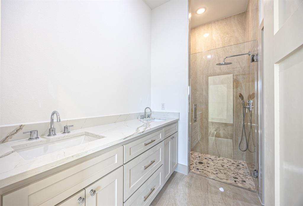 PAK VIEW - Residential