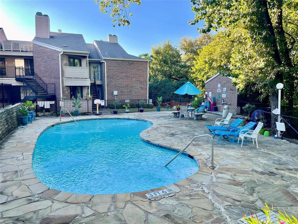 Parkwood Crk - Residential Lease