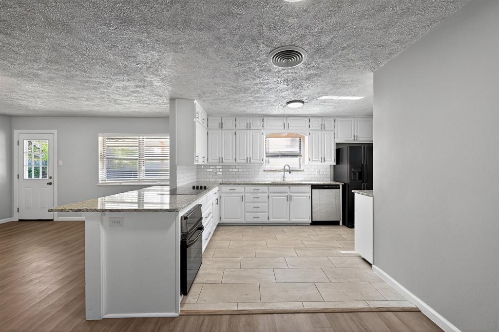 Meadowbrook Estates Add - Residential