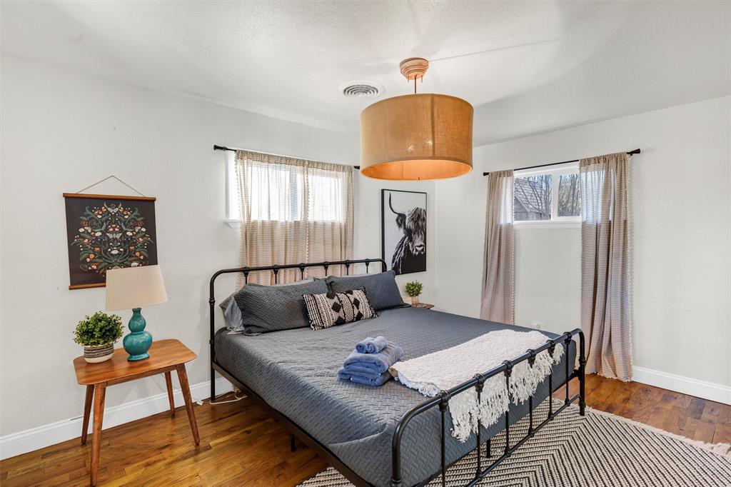 Original Town - Commercial Sale