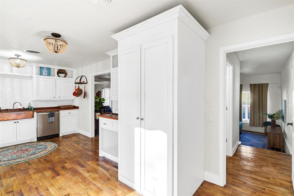 Original Town - Commercial Sale