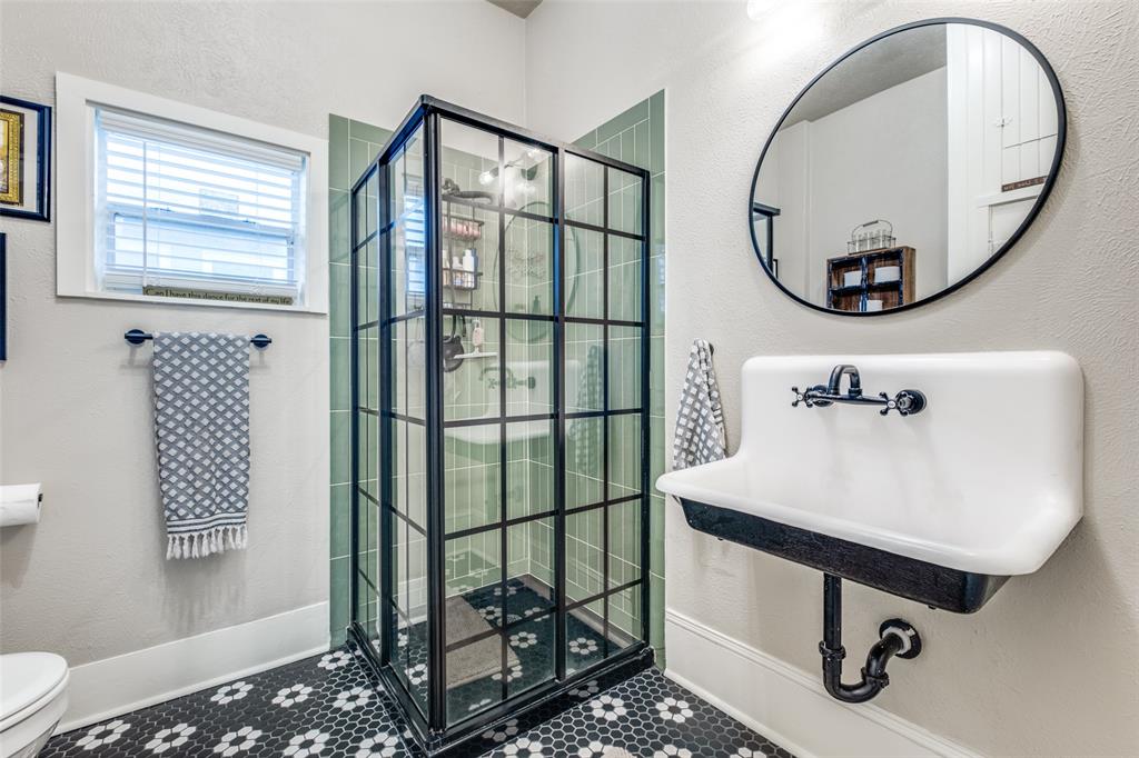 Mount Auburn - Residential