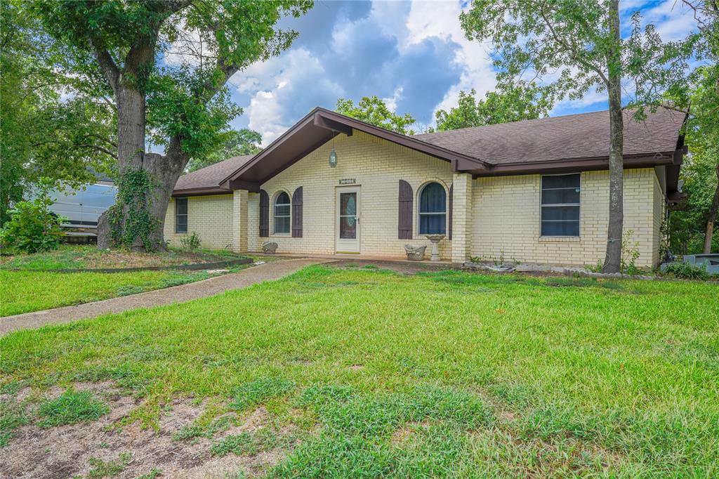 7852 Fairway Road