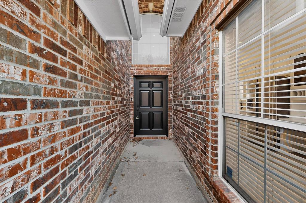 714 Ashbrook Court