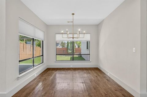 Tiny photo for 5328 Manett Street, Dallas, TX 75206 (MLS # 21067463)