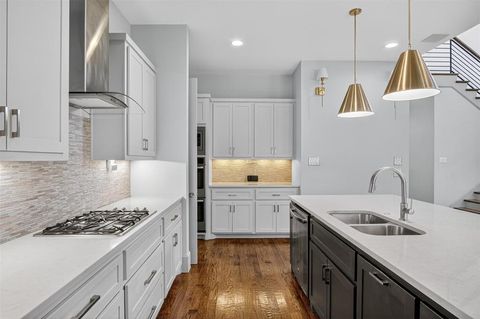 Tiny photo for 5328 Manett Street, Dallas, TX 75206 (MLS # 21067463)