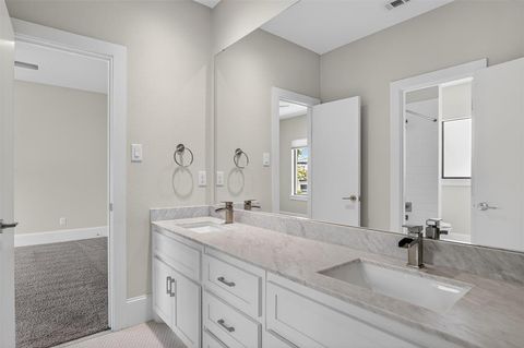 Tiny photo for 5328 Manett Street, Dallas, TX 75206 (MLS # 21067463)