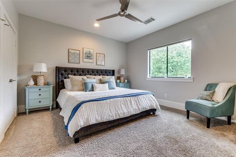 Tiny photo for 5328 Manett Street, Dallas, TX 75206 (MLS # 21067463)