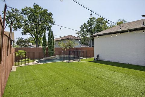Tiny photo for 5328 Manett Street, Dallas, TX 75206 (MLS # 21067463)