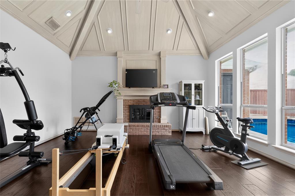 4557 Southgate Drive