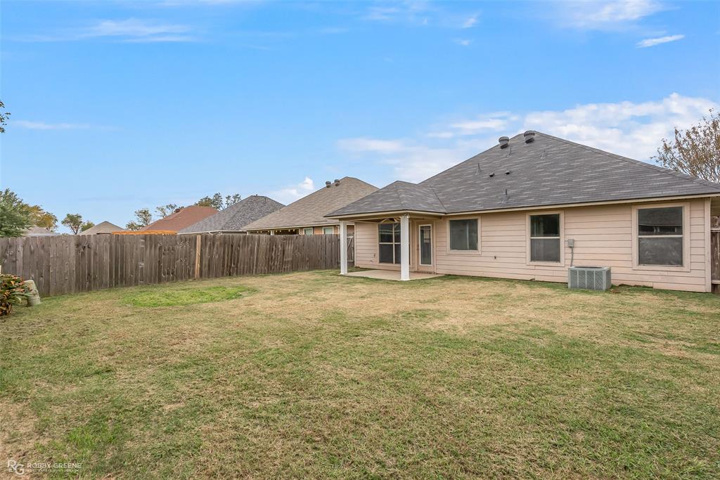 Redwood Pl Legacy Un #3 - Residential