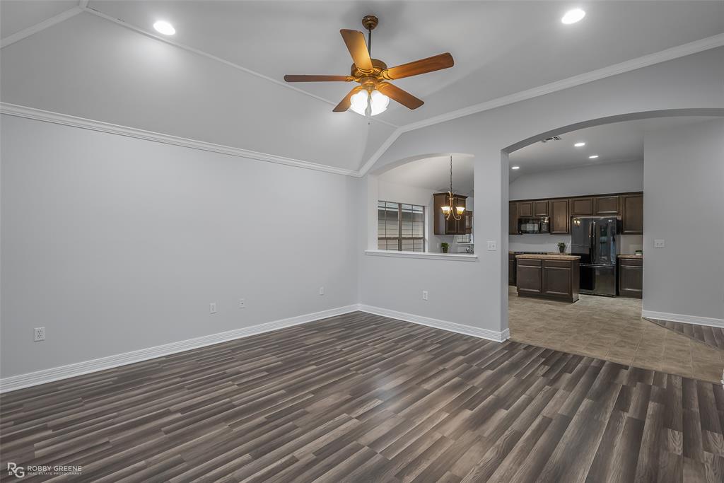 Redwood Pl Legacy Un #3 - Residential