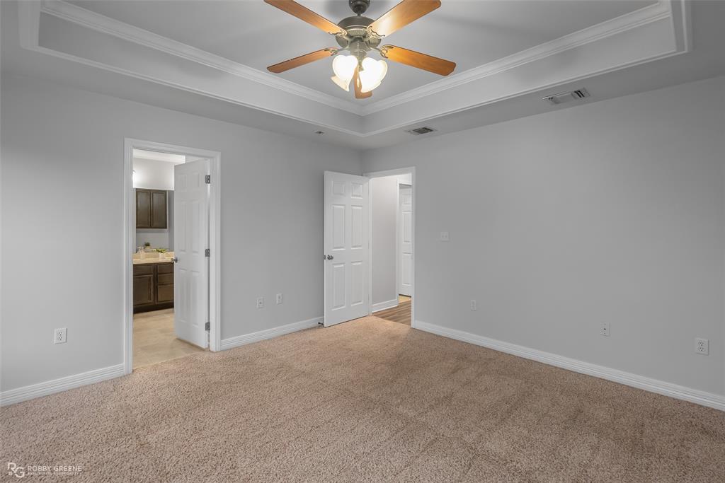 Redwood Pl Legacy Un #3 - Residential