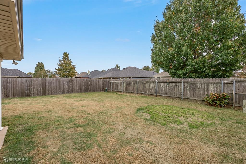 Redwood Pl Legacy Un #3 - Residential