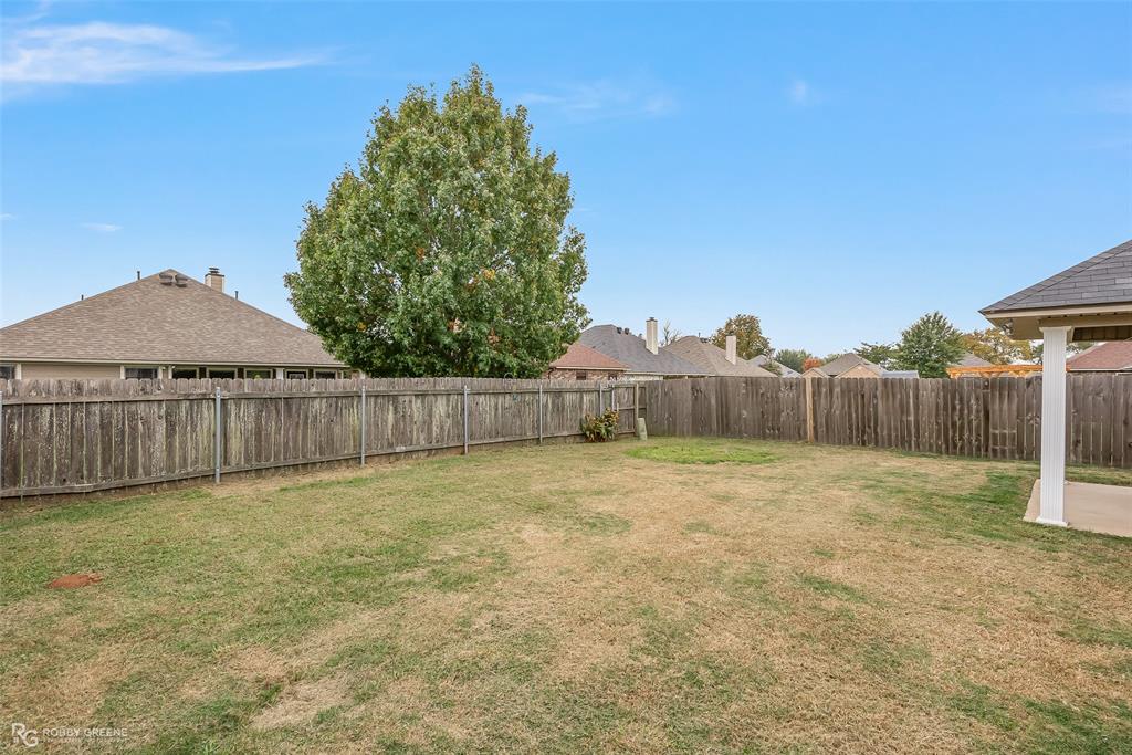 Redwood Pl Legacy Un #3 - Residential