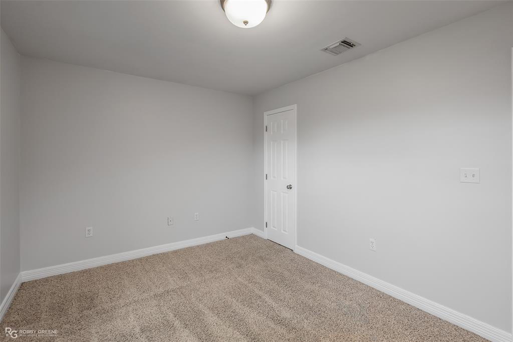 Redwood Pl Legacy Un #3 - Residential