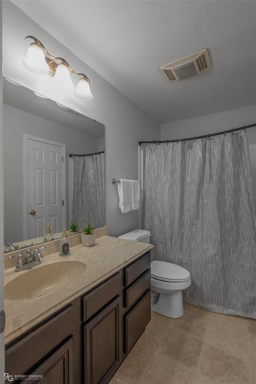 Redwood Pl Legacy Un #3 - Residential