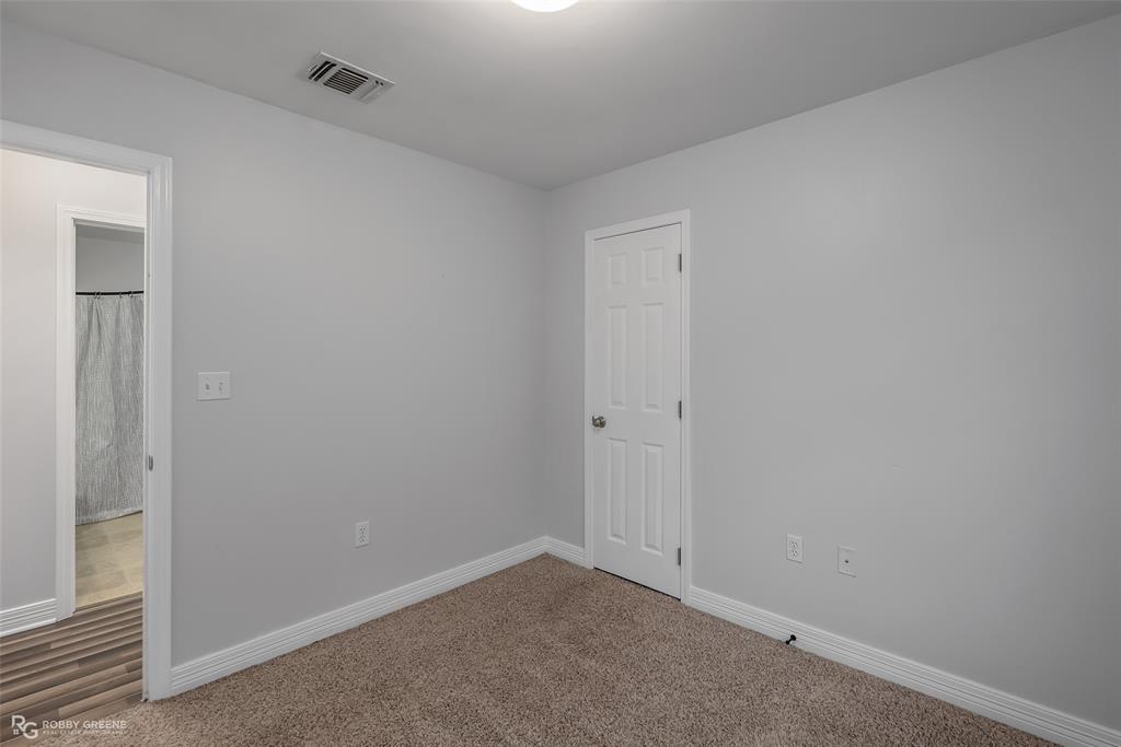 Redwood Pl Legacy Un #3 - Residential