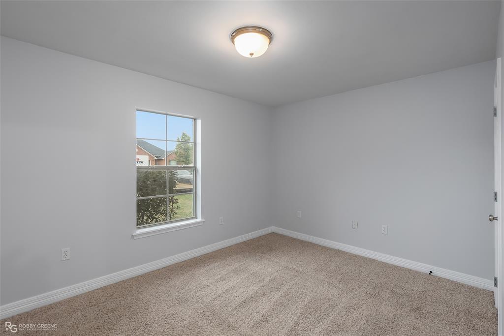 Redwood Pl Legacy Un #3 - Residential