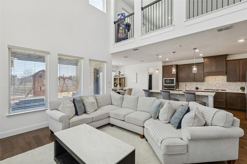 1417 Eagle Feather Way