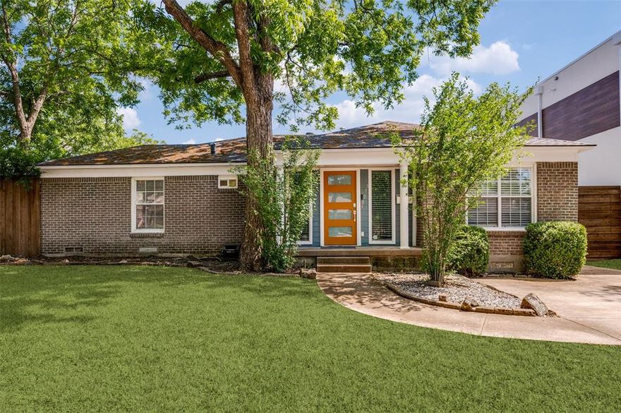 Welcome home to 3728 Park Lane. This wonderful 1 story home in Midway Hollow is ready for it's new owners! Minutes from restaurants, shopping, Bachmann Lake, and more. Inside you'll find over 1600 square feet, 3 full bedrooms, 3 full bathrooms, a nice sized Primary Bedroom, and Primary Bath. The backyard is built for entertaining. It is fully turfed with a covered patio, has a gas fire pit, and an outdoor kitchen. The home is zoned to Withers Elementary, but is also close to several private schools. Schedule your showing today!