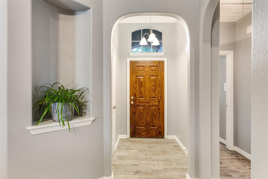 3713 Redwood Creek Lane