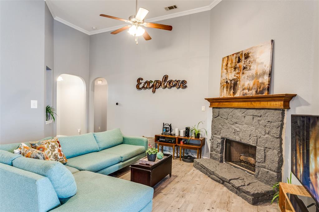 3713 Redwood Creek Lane