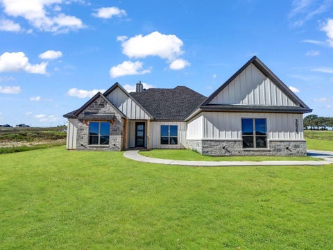 Photo of 3025 Westfork Way, Springtown, TX 76082 (MLS # 21405609)