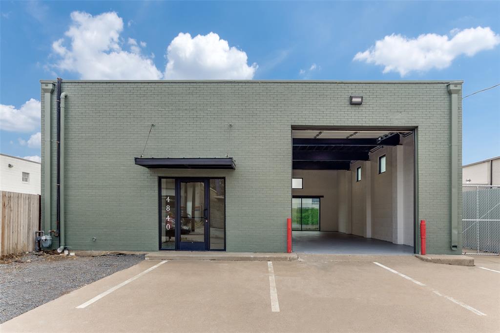 Hampton & Indust - Commercial Sale