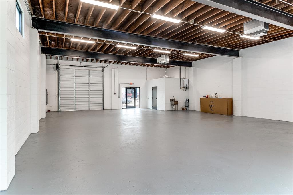 Hampton & Indust - Commercial Sale