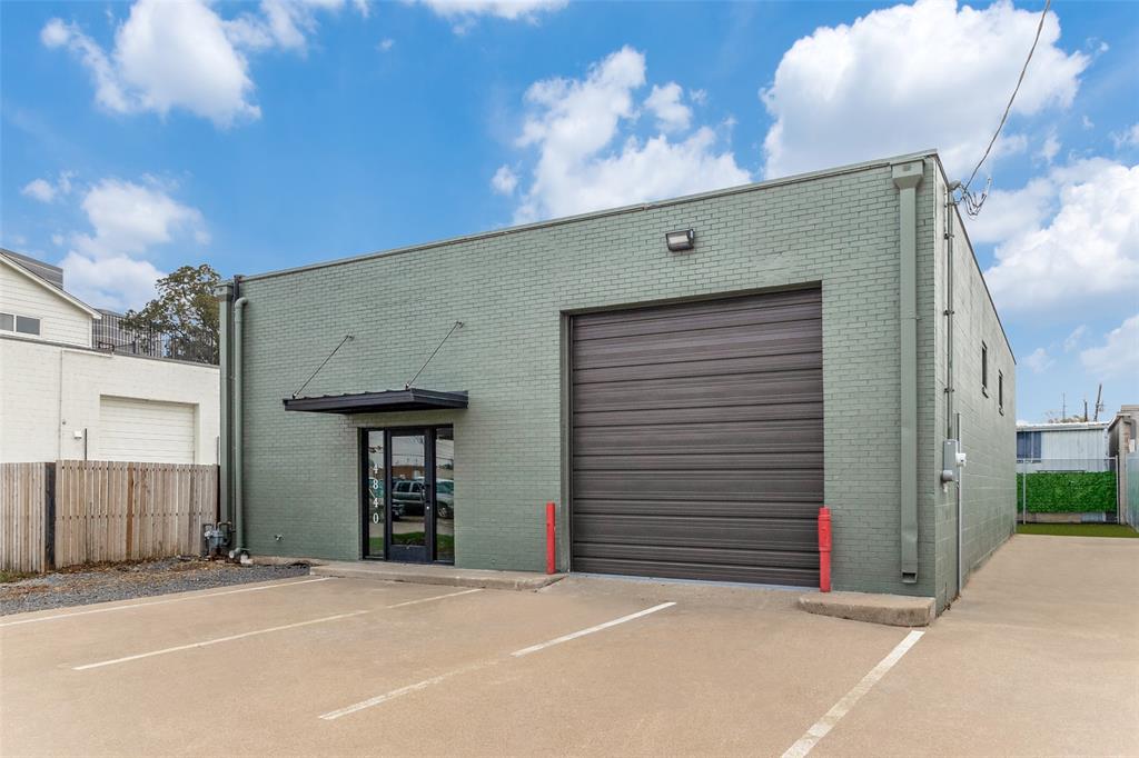 Hampton & Indust - Commercial Sale