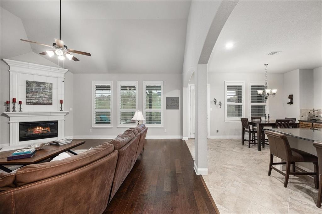 Bella Flora - Residential