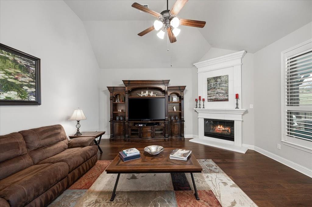 Bella Flora - Residential